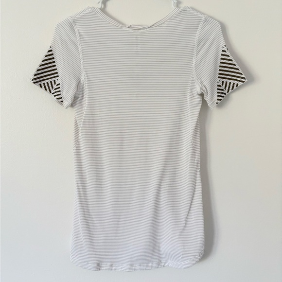 Lululemon White Gold What The Sport Short Sleeve V Neck Tee Size 2 - Picture 7 of 9
